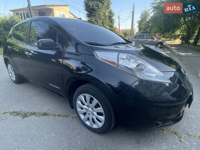 Черный Ниссан Лиф, объемом двигателя 0 л и пробегом 22 тыс. км за 10300 $, фото 16 на Automoto.ua