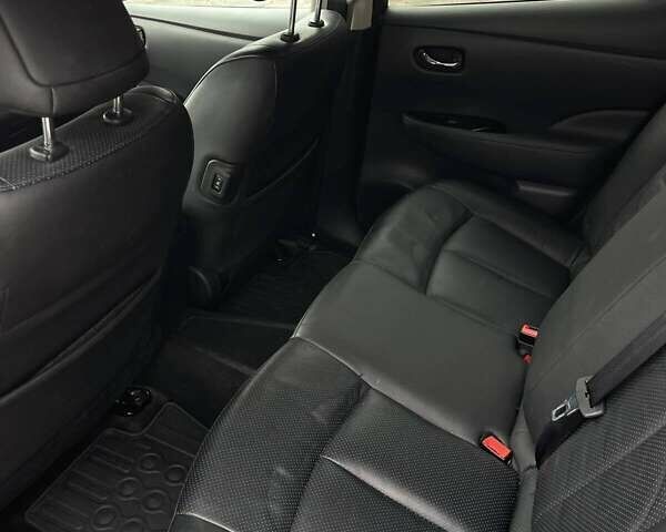 Чорний Ніссан Ліф, об'ємом двигуна 0 л та пробігом 136 тис. км за 6999 $, фото 15 на Automoto.ua