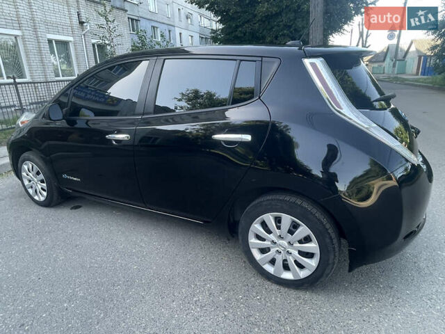 Черный Ниссан Лиф, объемом двигателя 0 л и пробегом 22 тыс. км за 10300 $, фото 9 на Automoto.ua