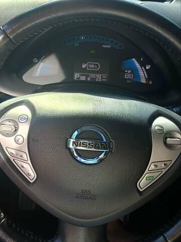 Чорний Ніссан Ліф, об'ємом двигуна 0 л та пробігом 126 тис. км за 7000 $, фото 253 на Automoto.ua