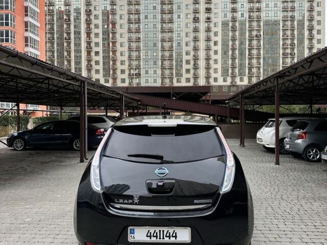 Чорний Ніссан Ліф, об'ємом двигуна 0 л та пробігом 170 тис. км за 6999 $, фото 5 на Automoto.ua