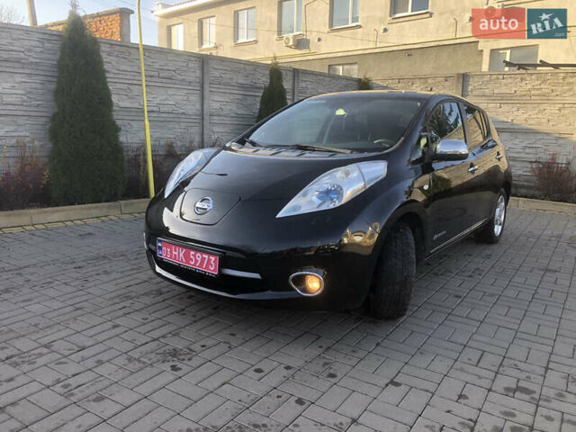 Черный Ниссан Лиф, объемом двигателя 0 л и пробегом 147 тыс. км за 6900 $, фото 1 на Automoto.ua