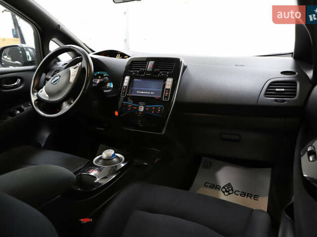 Чорний Ніссан Ліф, об'ємом двигуна 0 л та пробігом 55 тис. км за 6900 $, фото 54 на Automoto.ua