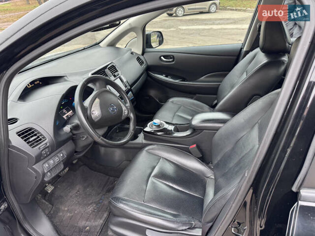Черный Ниссан Лиф, объемом двигателя 0 л и пробегом 136 тыс. км за 6450 $, фото 4 на Automoto.ua