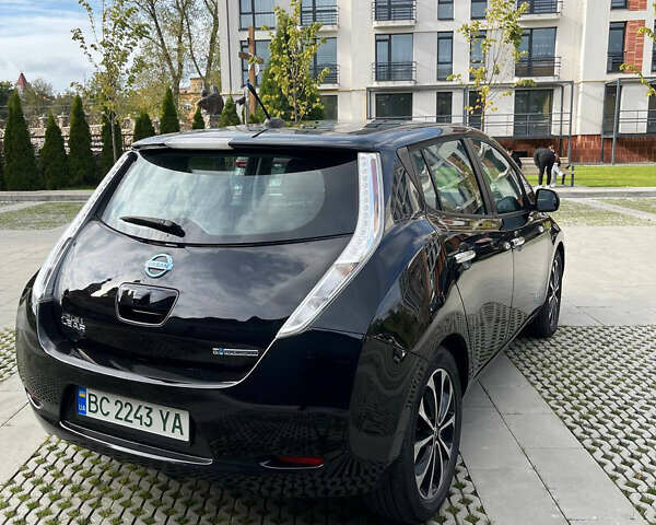 Черный Ниссан Лиф, объемом двигателя 0 л и пробегом 120 тыс. км за 5700 $, фото 5 на Automoto.ua