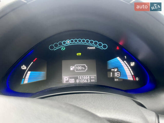 Чорний Ніссан Ліф, об'ємом двигуна 0 л та пробігом 141 тис. км за 5550 $, фото 8 на Automoto.ua