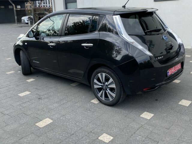 Черный Ниссан Лиф, объемом двигателя 0 л и пробегом 186 тыс. км за 6950 $, фото 4 на Automoto.ua