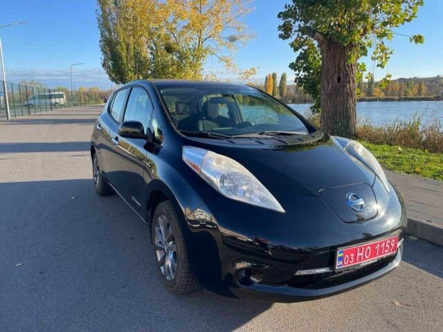 Ниссан Лиф 2014 в Киеве на Automoto.ua Черный Ниссан Лиф, объемом двигателя 0 л и пробегом 55 тыс. км за 6800 $, фото 1 на Automoto.ua