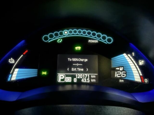 Чорний Ніссан Ліф, об'ємом двигуна 0 л та пробігом 120 тис. км за 6500 $, фото 22 на Automoto.ua