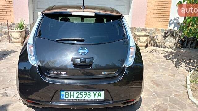 Чорний Ніссан Ліф, об'ємом двигуна 0 л та пробігом 126 тис. км за 7000 $, фото 75 на Automoto.ua