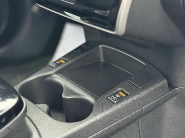 Черный Ниссан Лиф, объемом двигателя 0 л и пробегом 100 тыс. км за 6600 $, фото 17 на Automoto.ua