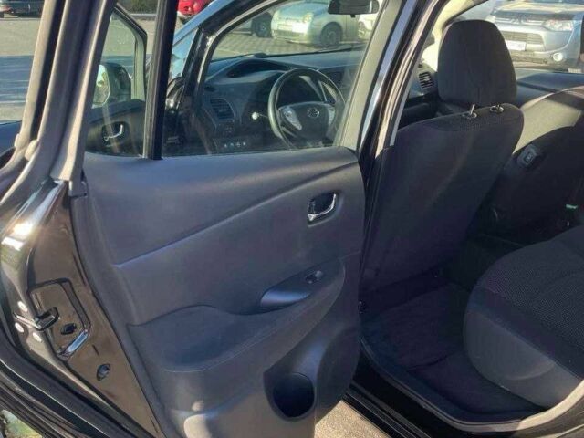 Ниссан Лиф 2014 в Киеве на Automoto.ua Черный Ниссан Лиф, объемом двигателя 0 л и пробегом 55 тыс. км за 6800 $, фото 9 на Automoto.ua