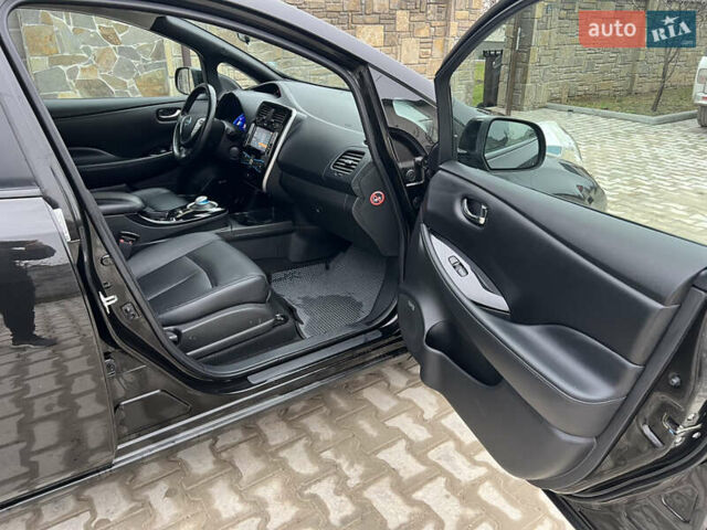 Черный Ниссан Лиф, объемом двигателя 0 л и пробегом 109 тыс. км за 7500 $, фото 18 на Automoto.ua