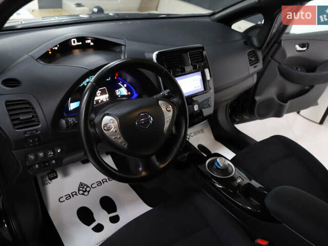 Чорний Ніссан Ліф, об'ємом двигуна 0 л та пробігом 55 тис. км за 6900 $, фото 34 на Automoto.ua