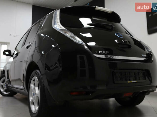 Чорний Ніссан Ліф, об'ємом двигуна 0 л та пробігом 55 тис. км за 6900 $, фото 2 на Automoto.ua