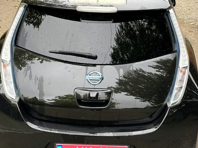 Чорний Ніссан Ліф, об'ємом двигуна 80 л та пробігом 115 тис. км за 7750 $, фото 7 на Automoto.ua