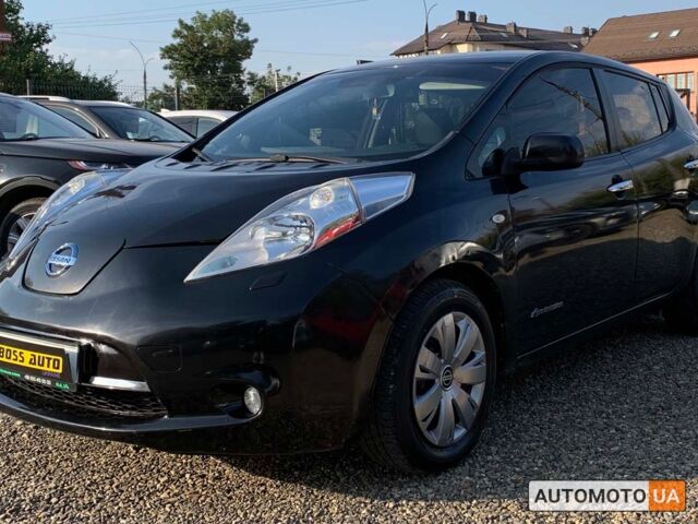 Чорний Ніссан Ліф, об'ємом двигуна 24 л та пробігом 128 тис. км за 6400 $, фото 2 на Automoto.ua