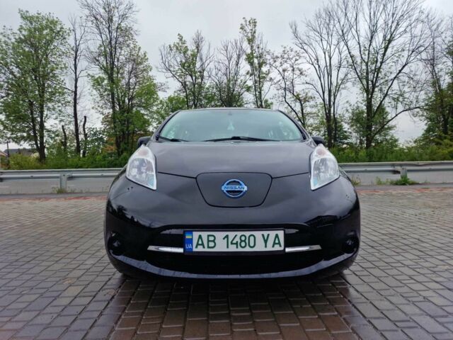 Черный Ниссан Лиф, объемом двигателя 0 л и пробегом 127 тыс. км за 6500 $, фото 3 на Automoto.ua