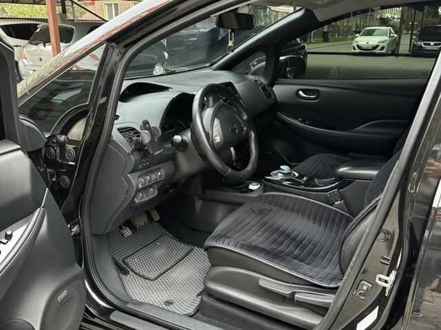 Чорний Ніссан Ліф, об'ємом двигуна 0 л та пробігом 170 тис. км за 6999 $, фото 9 на Automoto.ua