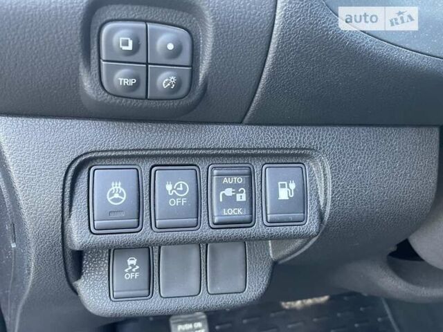 Черный Ниссан Лиф, объемом двигателя 0 л и пробегом 22 тыс. км за 10300 $, фото 45 на Automoto.ua