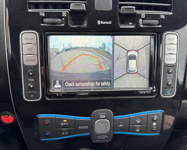 Черный Ниссан Лиф, объемом двигателя 0 л и пробегом 136 тыс. км за 6450 $, фото 5 на Automoto.ua