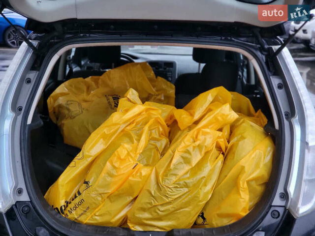 Черный Ниссан Лиф, объемом двигателя 0 л и пробегом 166 тыс. км за 6800 $, фото 12 на Automoto.ua