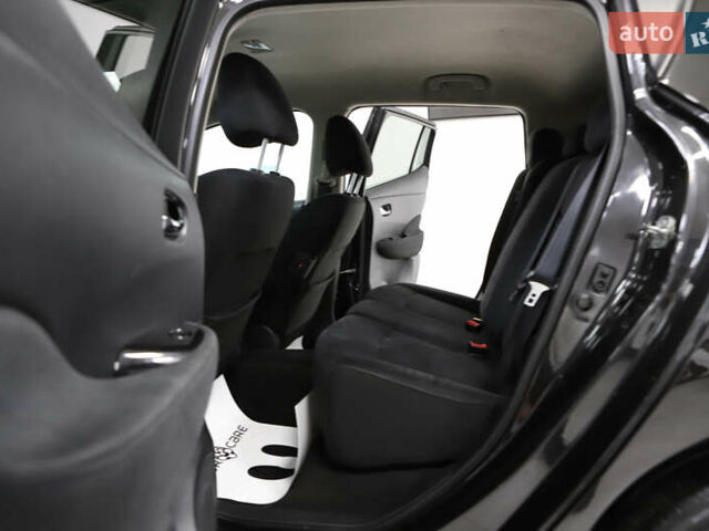 Чорний Ніссан Ліф, об'ємом двигуна 0 л та пробігом 55 тис. км за 6900 $, фото 57 на Automoto.ua