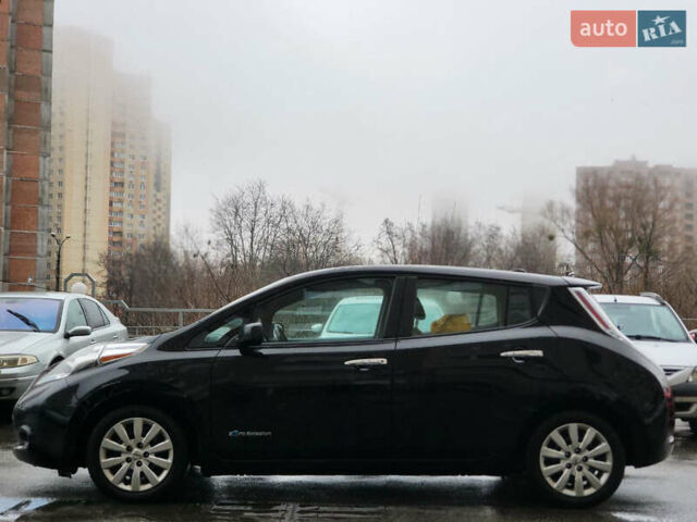 Черный Ниссан Лиф, объемом двигателя 0 л и пробегом 166 тыс. км за 6800 $, фото 3 на Automoto.ua