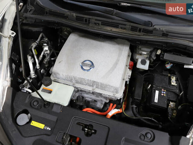 Чорний Ніссан Ліф, об'ємом двигуна 0 л та пробігом 55 тис. км за 6900 $, фото 59 на Automoto.ua