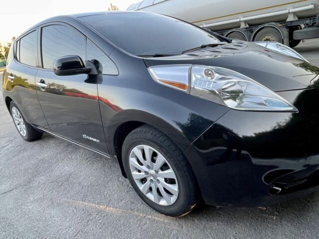 Черный Ниссан Лиф, объемом двигателя 0 л и пробегом 170 тыс. км за 4300 $, фото 9 на Automoto.ua