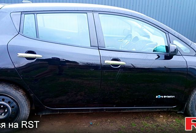 Чорний Ніссан Ліф, об'ємом двигуна 0 л та пробігом 174 тис. км за 6500 $, фото 5 на Automoto.ua