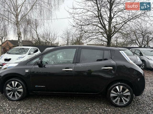 Черный Ниссан Лиф, объемом двигателя 0 л и пробегом 120 тыс. км за 6300 $, фото 9 на Automoto.ua