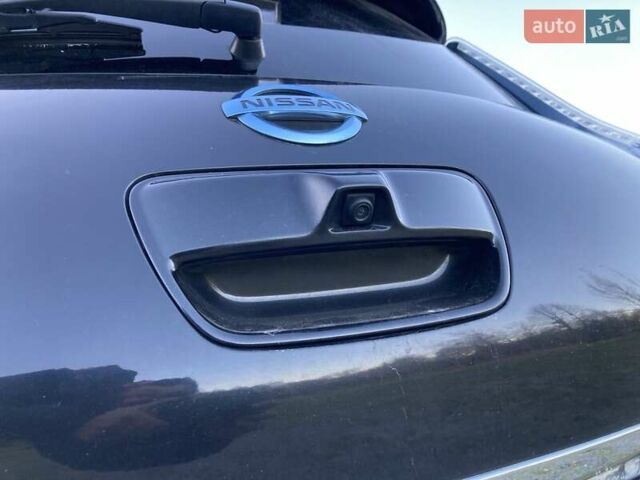 Черный Ниссан Лиф, объемом двигателя 0 л и пробегом 180 тыс. км за 5850 $, фото 24 на Automoto.ua