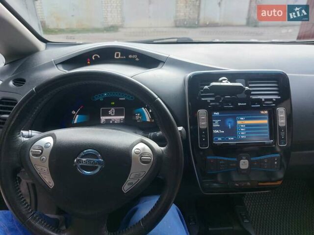 Чорний Ніссан Ліф, об'ємом двигуна 0 л та пробігом 168 тис. км за 7500 $, фото 13 на Automoto.ua