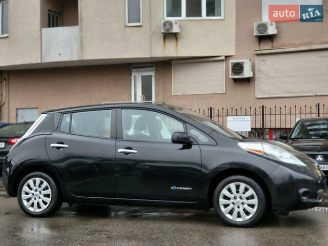 Черный Ниссан Лиф, объемом двигателя 0 л и пробегом 166 тыс. км за 6800 $, фото 6 на Automoto.ua