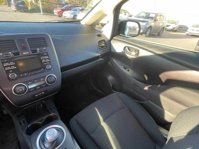 Ниссан Лиф 2014 в Киеве на Automoto.ua Черный Ниссан Лиф, объемом двигателя 0 л и пробегом 55 тыс. км за 6800 $, фото 16 на Automoto.ua