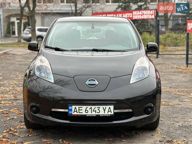 Черный Ниссан Лиф, объемом двигателя 0 л и пробегом 164 тыс. км за 7200 $, фото 1 на Automoto.ua
