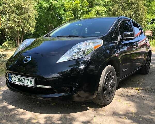 Чорний Ніссан Ліф, об'ємом двигуна 0 л та пробігом 133 тис. км за 8650 $, фото 2 на Automoto.ua