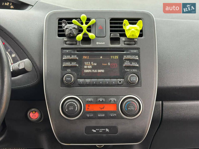 Черный Ниссан Лиф, объемом двигателя 0 л и пробегом 164 тыс. км за 7200 $, фото 20 на Automoto.ua