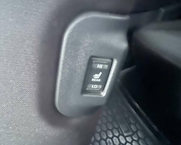 Черный Ниссан Лиф, объемом двигателя 0 л и пробегом 22 тыс. км за 10300 $, фото 48 на Automoto.ua