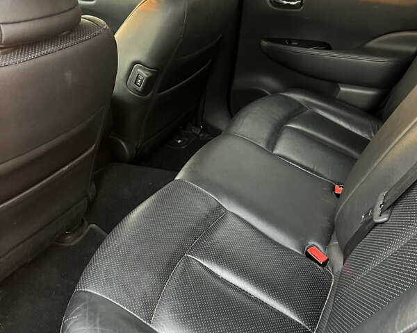 Черный Ниссан Лиф, объемом двигателя 0 л и пробегом 104 тыс. км за 8500 $, фото 15 на Automoto.ua