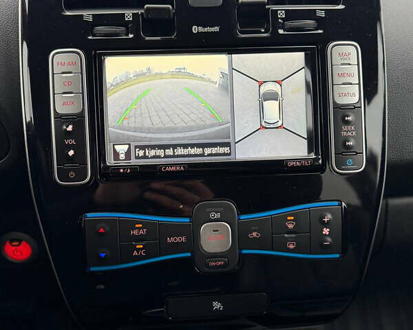 Черный Ниссан Лиф, объемом двигателя 0 л и пробегом 125 тыс. км за 6500 $, фото 4 на Automoto.ua