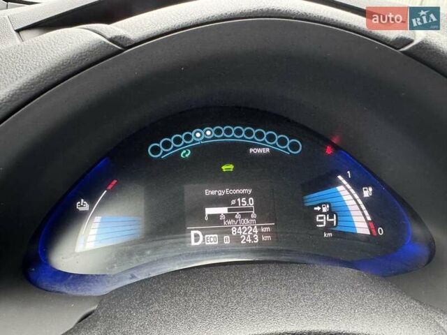 Черный Ниссан Лиф, объемом двигателя 0 л и пробегом 85 тыс. км за 6999 $, фото 10 на Automoto.ua