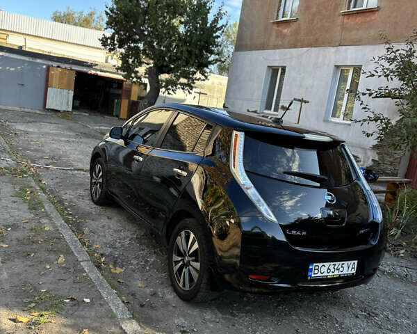 Черный Ниссан Лиф, объемом двигателя 0 л и пробегом 115 тыс. км за 6999 $, фото 3 на Automoto.ua