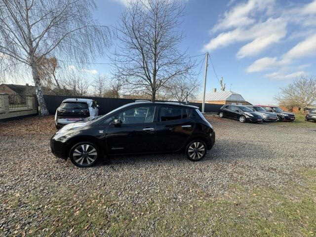 Чорний Ніссан Ліф, об'ємом двигуна 0 л та пробігом 120 тис. км за 6500 $, фото 11 на Automoto.ua