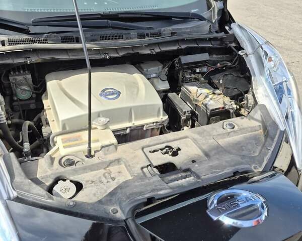 Чорний Ніссан Ліф, об'ємом двигуна 0 л та пробігом 119 тис. км за 6200 $, фото 12 на Automoto.ua