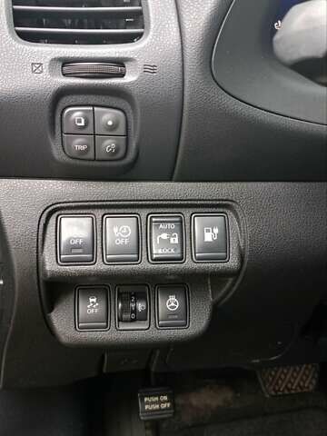 Чорний Ніссан Ліф, об'ємом двигуна 0 л та пробігом 126 тис. км за 7000 $, фото 3 на Automoto.ua