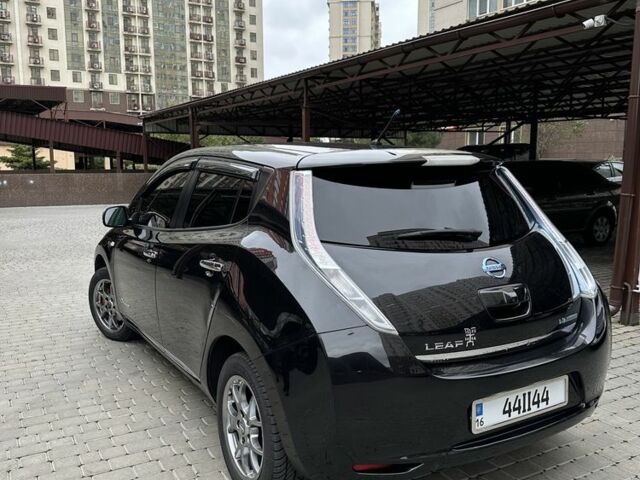 Чорний Ніссан Ліф, об'ємом двигуна 0 л та пробігом 170 тис. км за 6999 $, фото 4 на Automoto.ua