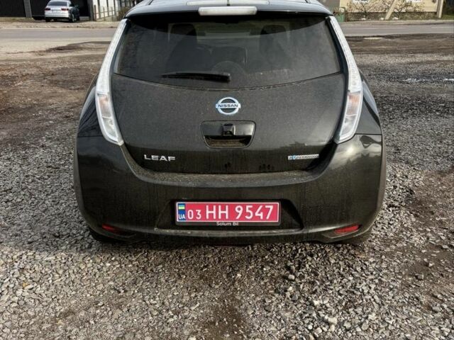 Чорний Ніссан Ліф, об'ємом двигуна 0 л та пробігом 144 тис. км за 5999 $, фото 3 на Automoto.ua