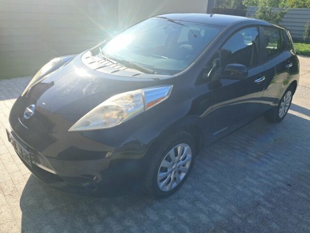 Черный Ниссан Лиф, объемом двигателя 0 л и пробегом 165 тыс. км за 5900 $, фото 1 на Automoto.ua